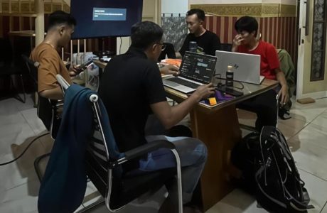 Hijau Putih dan Coklat Tradisional Pertemuan Undangan